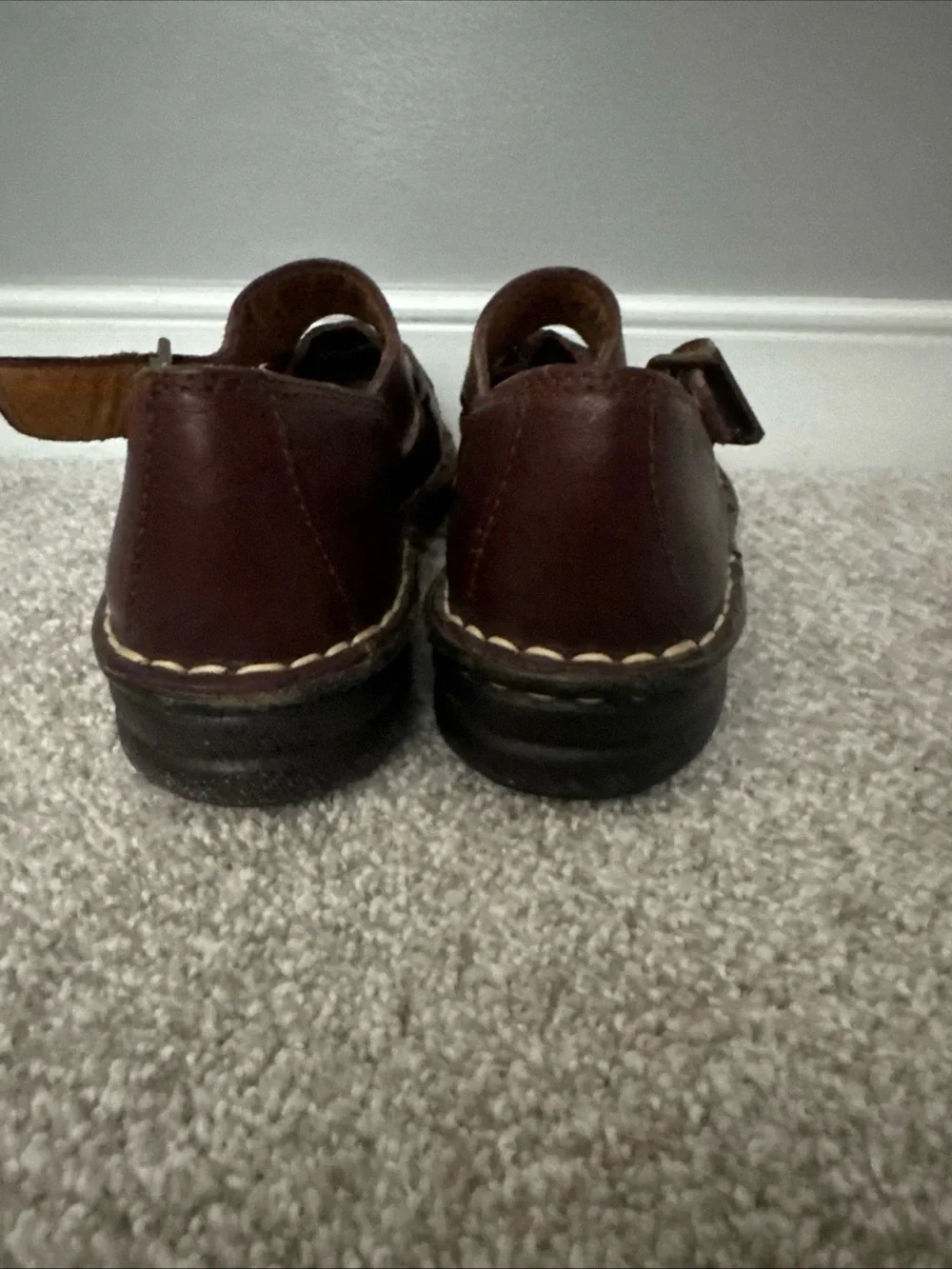 Born Fisherman Sandals Brown Leather Buckle Closed Toe women’s Size 7/ EU38